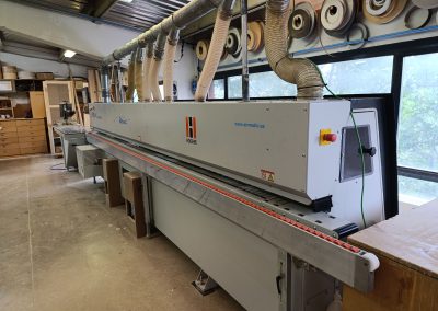 Millores de maquinària a Adam Fusteria