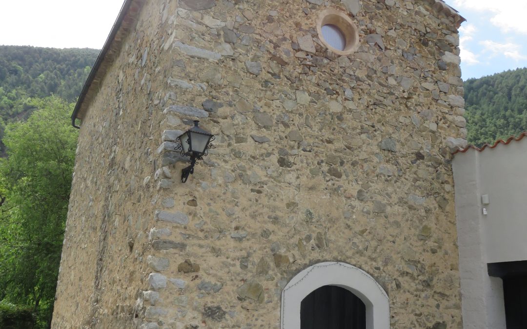 Millora energètica, climatització i condicionament de la capella com a sala polivalent